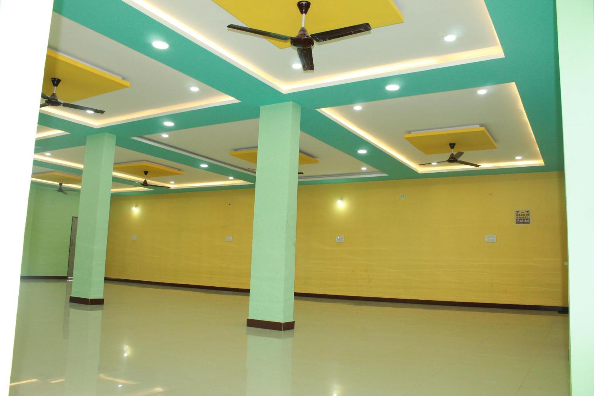 Utsav Lodge And Mangal Bhavan Pipariā Eksteriør bilde