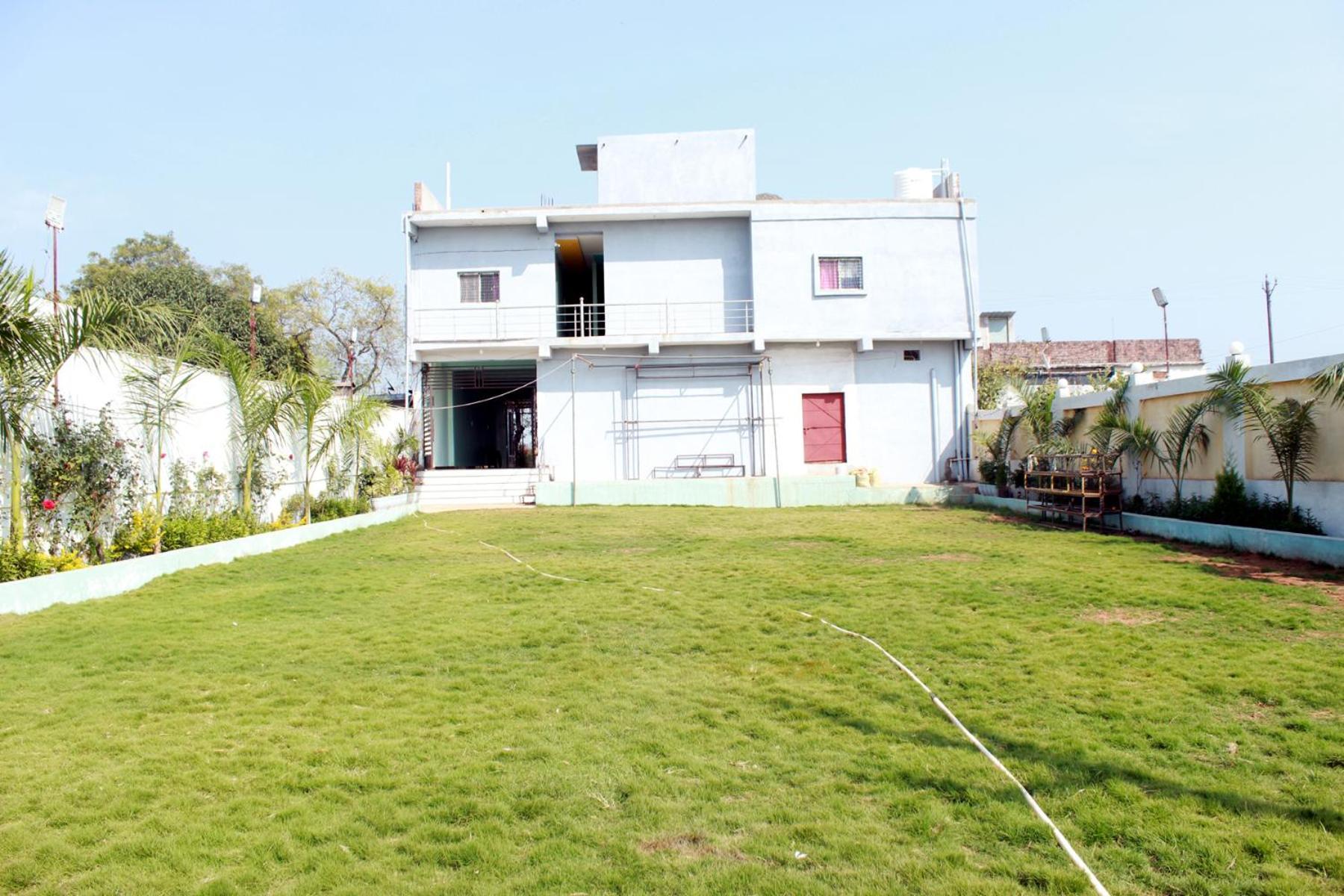 Utsav Lodge And Mangal Bhavan Pipariā Eksteriør bilde
